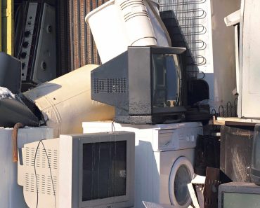 Safe Appliance Disposal: How to Get Rid of Old Fridges, Washers & More