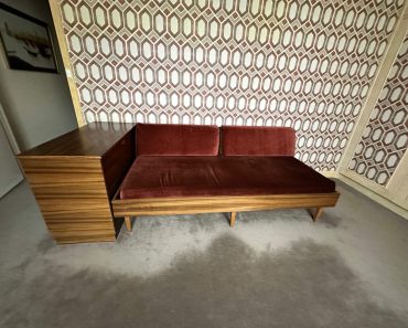 Eco-Friendly Alternatives to Throwing Away Old Furniture