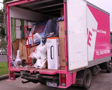Why Hiring a Professional Rubbish Removal Company is Better Than a DIY Skip Bin